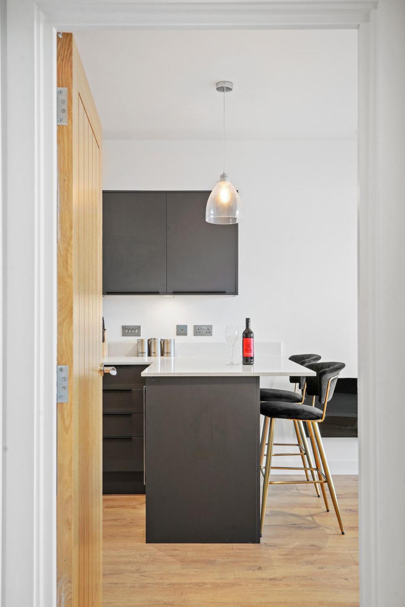 Retreat: Seaside Bliss In Ramsgate Apartment Ngoại thất bức ảnh